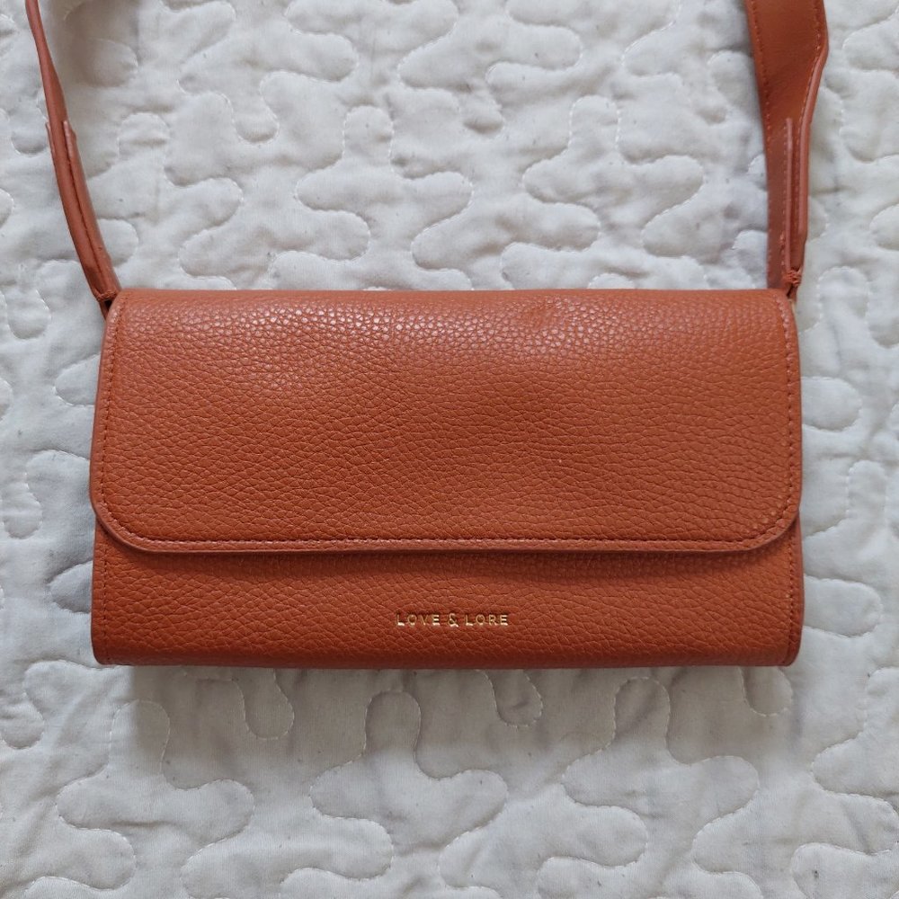 (2/25$) Love and Lore brown crossbody clutch with removable strap